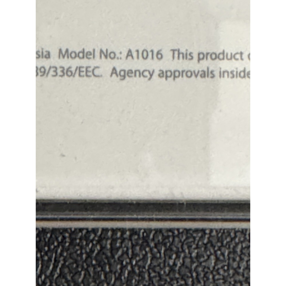 Apple A1016 Wireless Bluetooth Keyboard White Mechanical Keyboard M9270LL/A - Picture 3 of 4